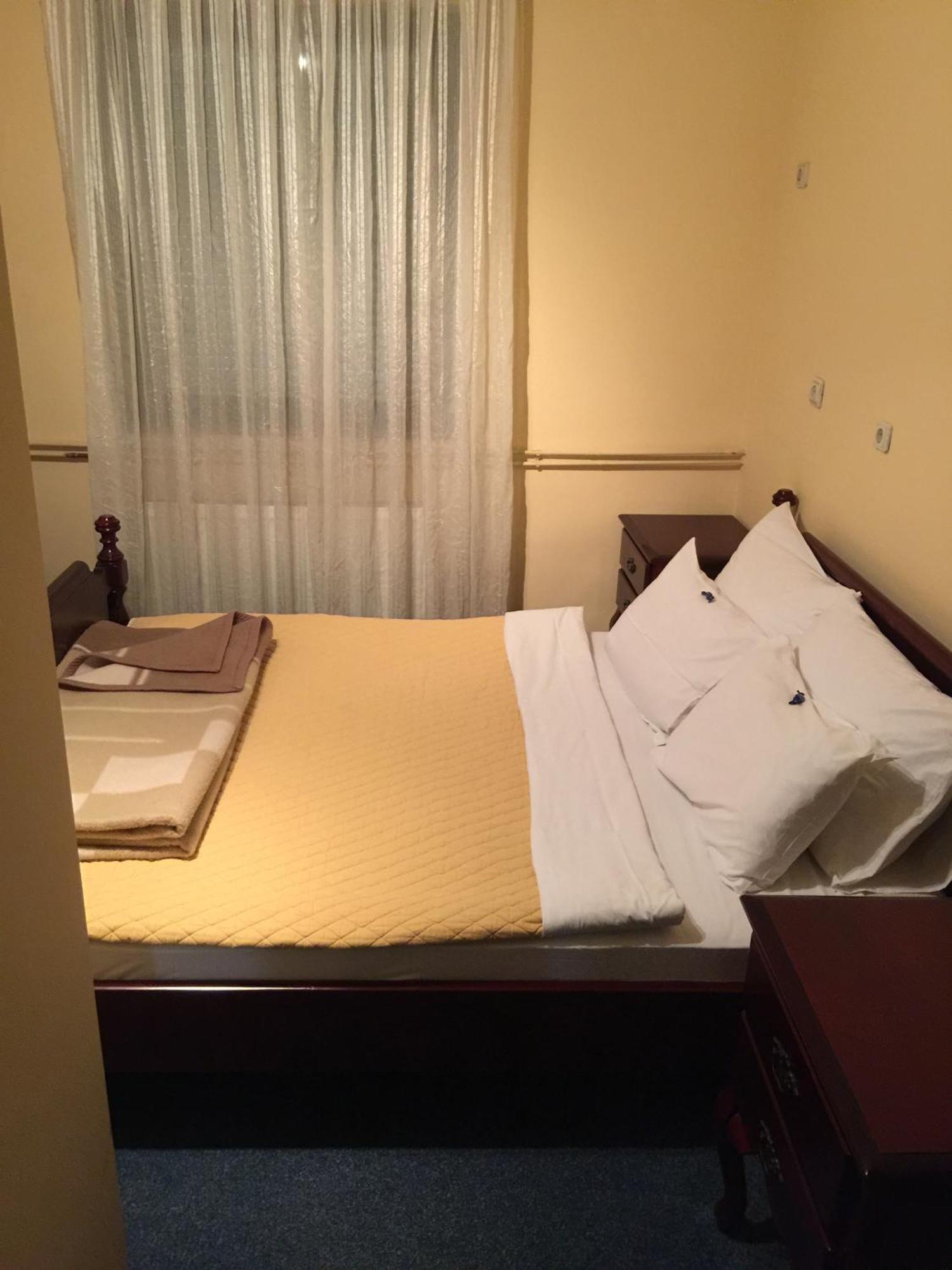 Bed & Breakfast Karavan Raška Cameră foto