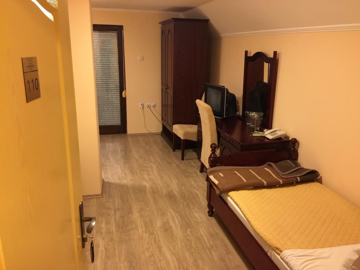 Bed & Breakfast Karavan Raška Cameră foto